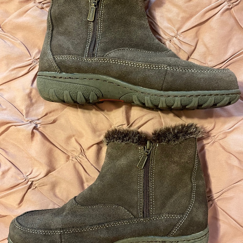 Khombu Womens  Ankle Boots Faux Fur Shearling Lining for Cold Winter